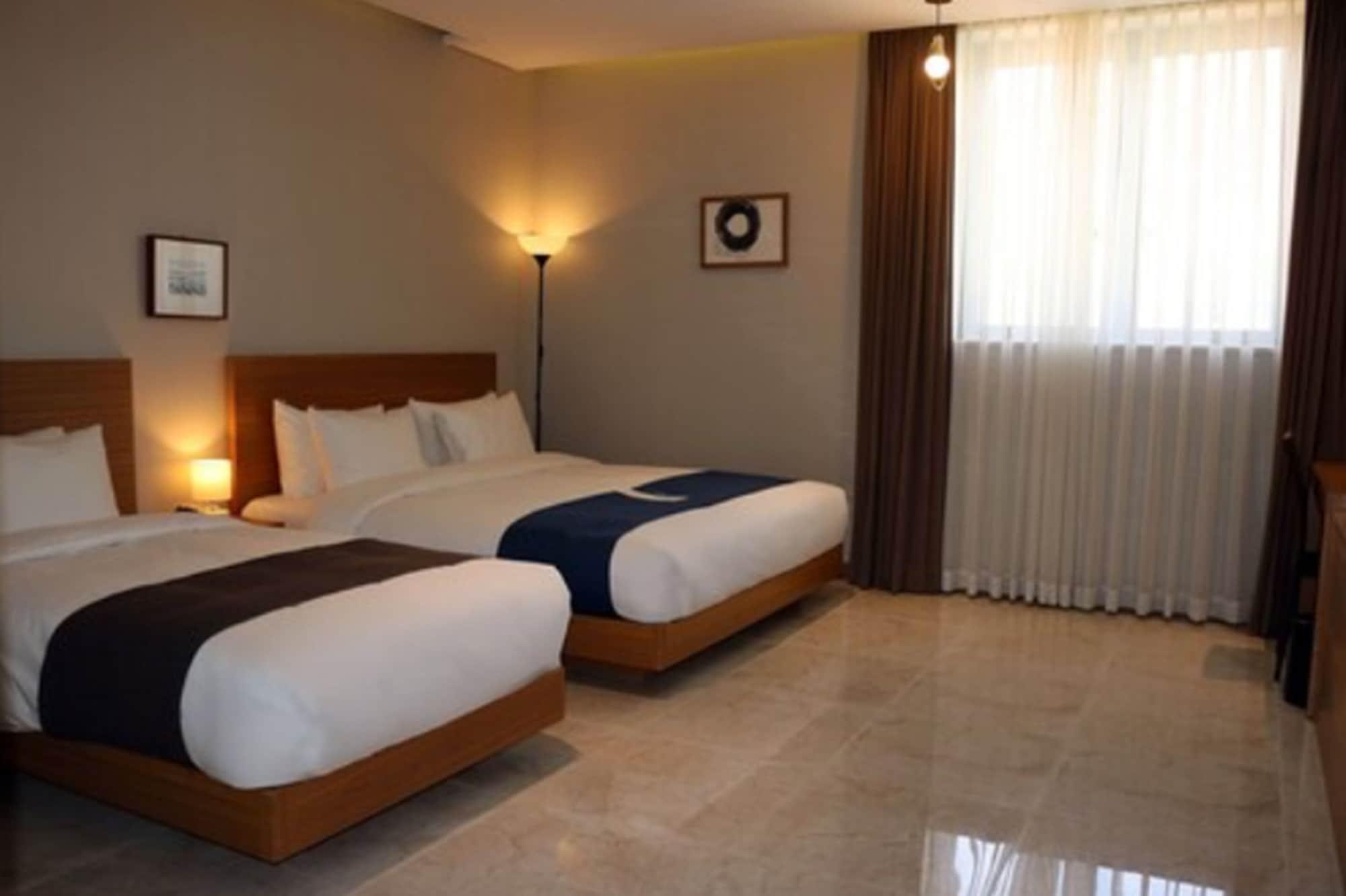 Benikea Hotel Yangsan Экстерьер фото