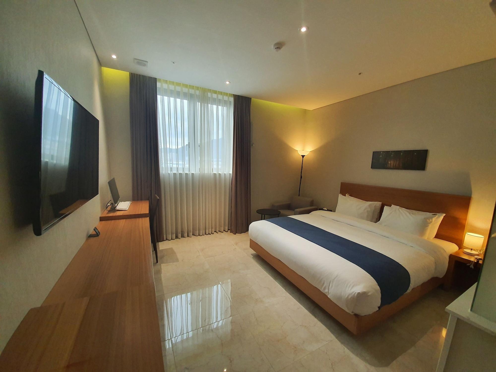 Benikea Hotel Yangsan Экстерьер фото