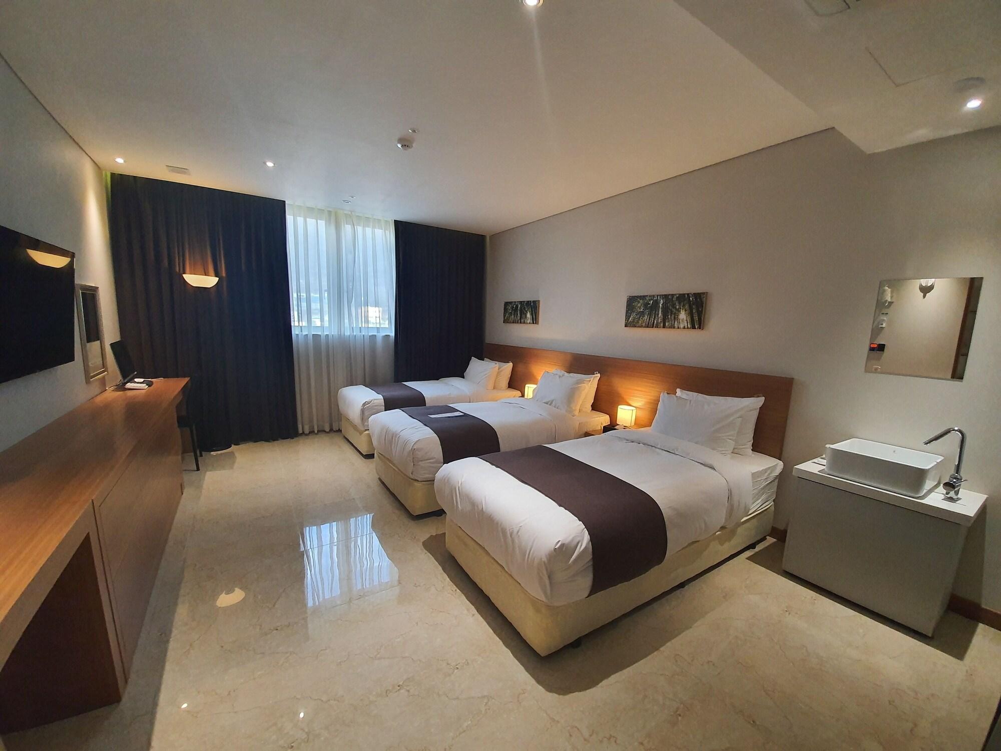 Benikea Hotel Yangsan Экстерьер фото