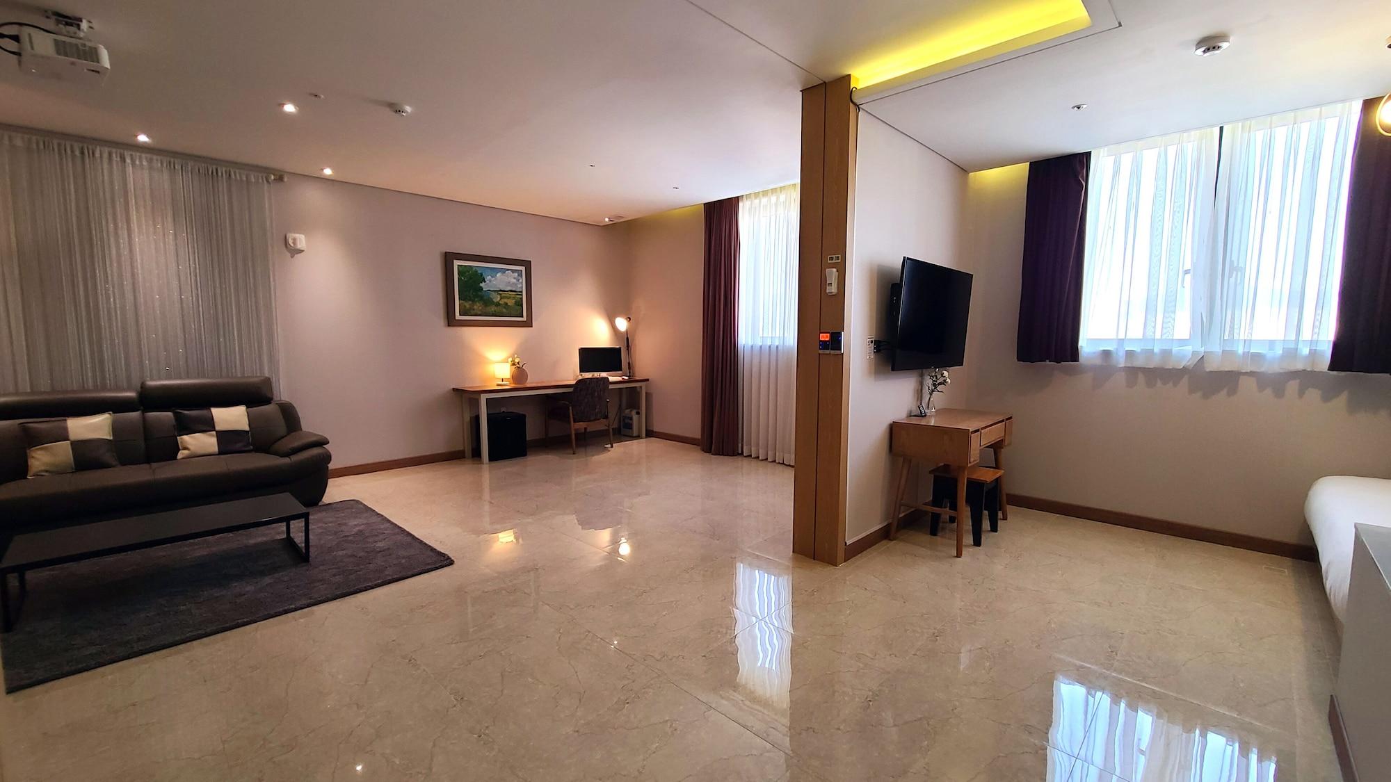 Benikea Hotel Yangsan Экстерьер фото