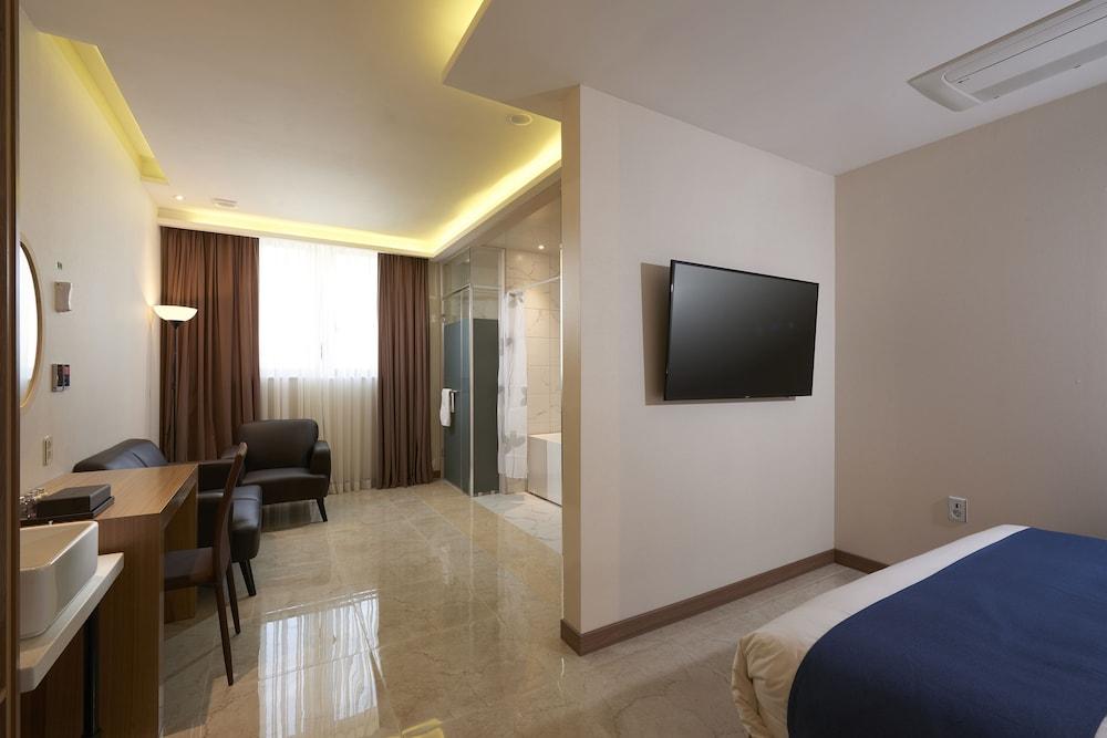Benikea Hotel Yangsan Экстерьер фото