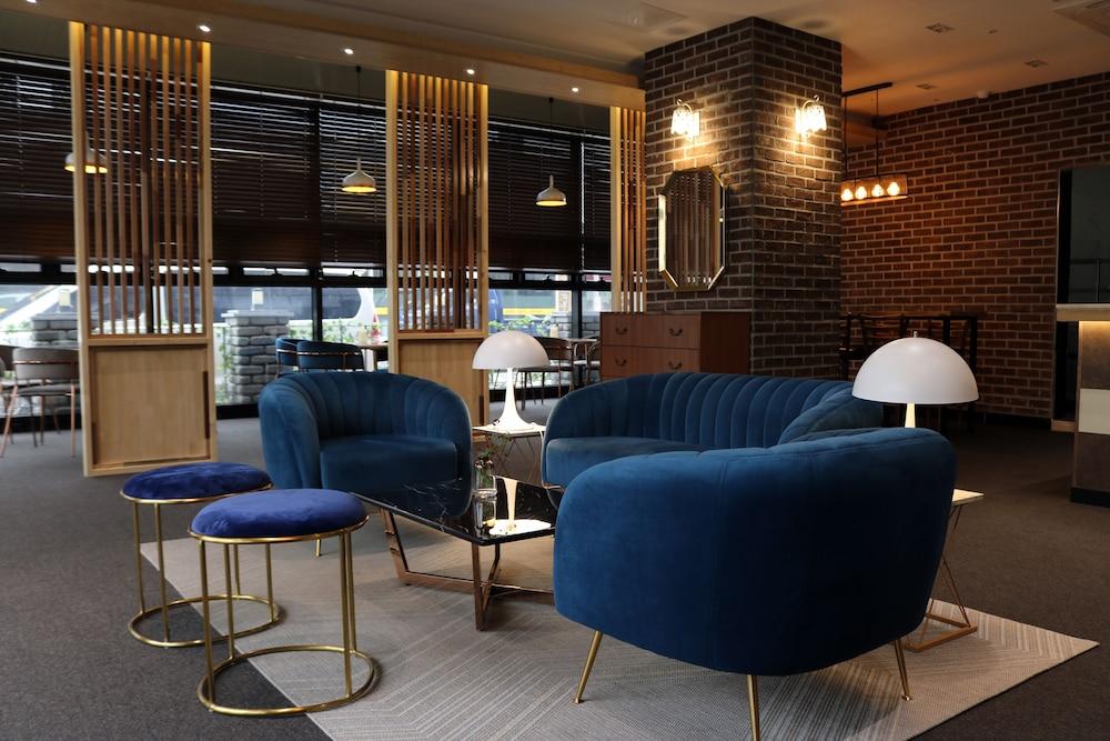 Benikea Hotel Yangsan Экстерьер фото
