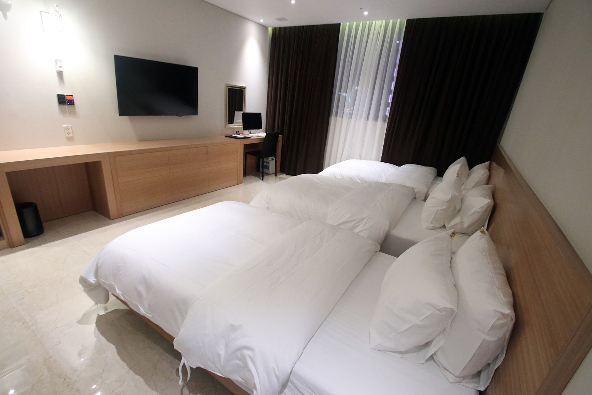 Benikea Hotel Yangsan Экстерьер фото